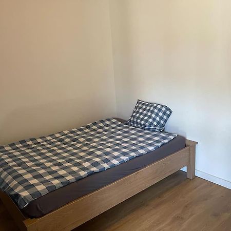 Lovely 1 Private Bedroom With Garden View Rotterdam Exteriér fotografie